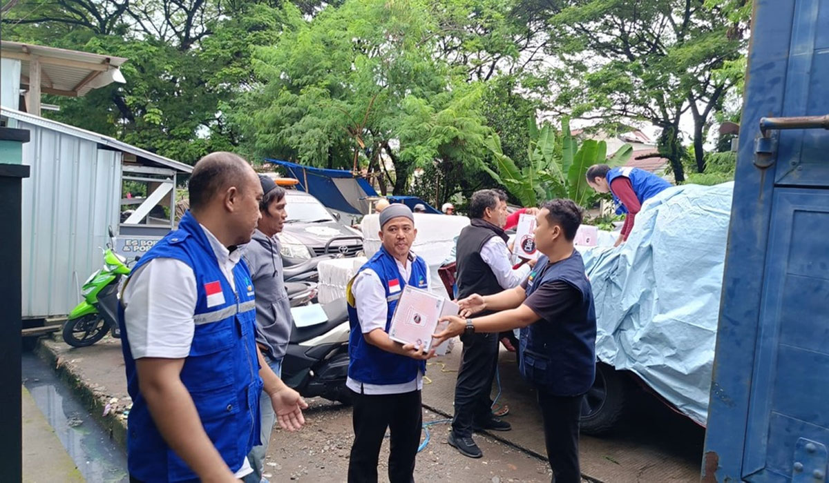 Gerak Cepat Gubernur Sulsel, Tagana dan Dinsos Turun Tangan Bantu Korban Banjir Makassar